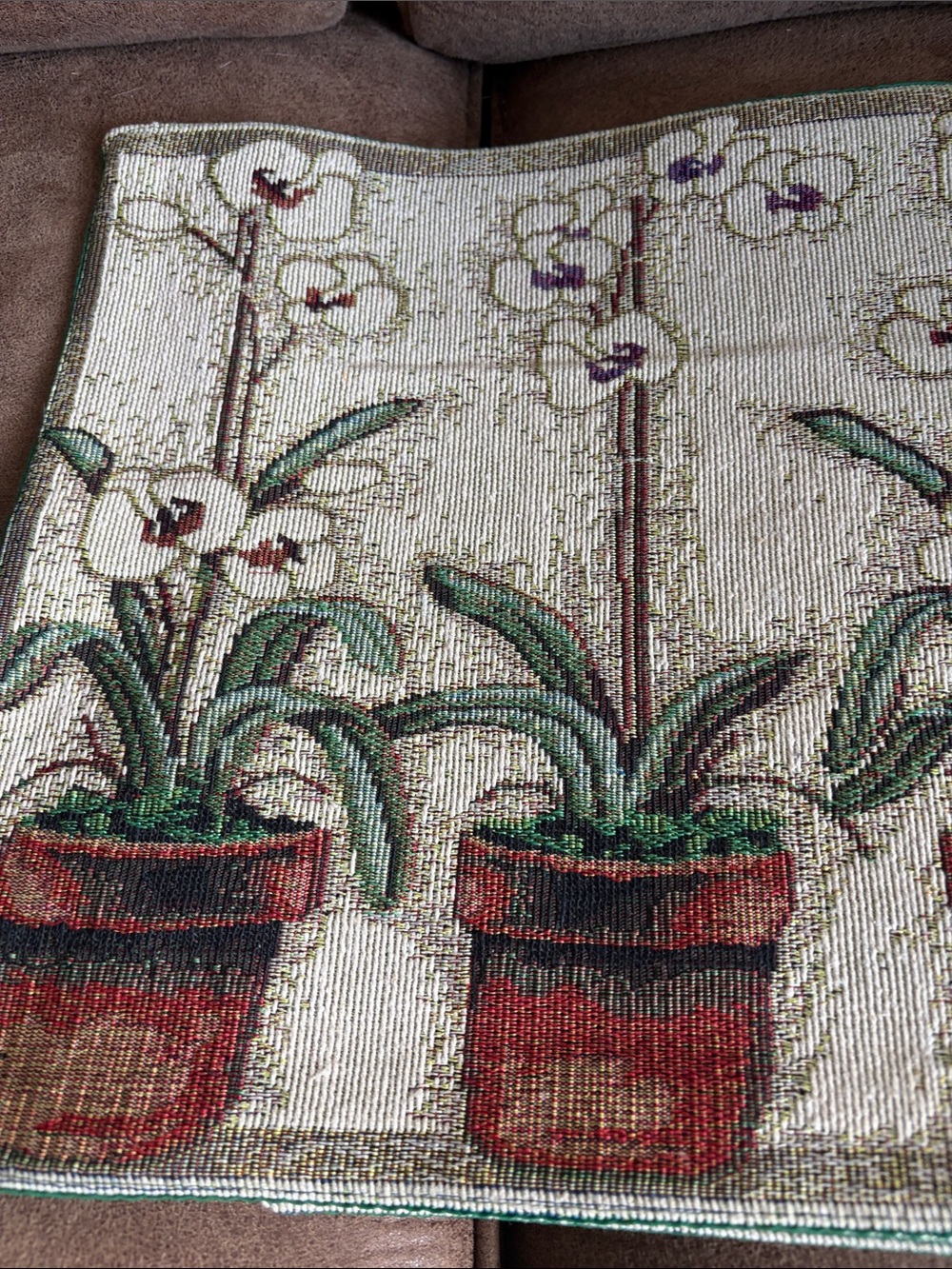 Four Orchid Potted Plant Tapestry Accent Rug - Cream & Red - Picture 4 of 5